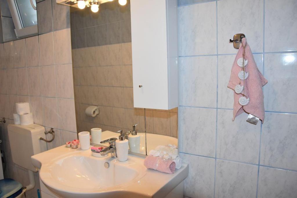 Apartmani Meri Razanj Luaran gambar