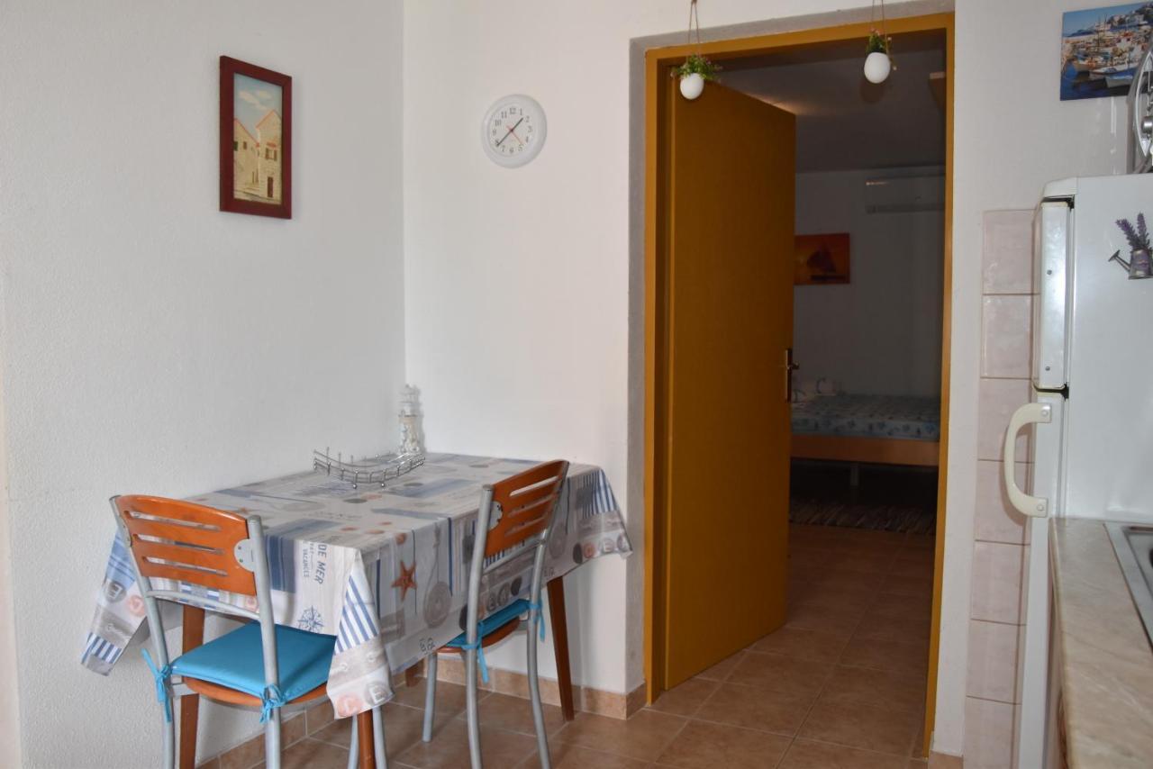 Apartmani Meri Razanj Luaran gambar