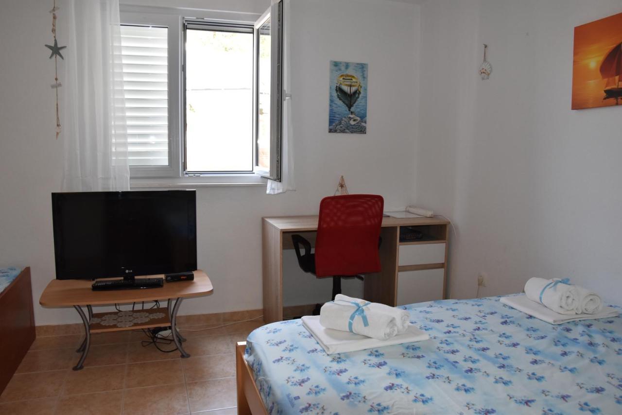 Apartmani Meri Razanj Luaran gambar