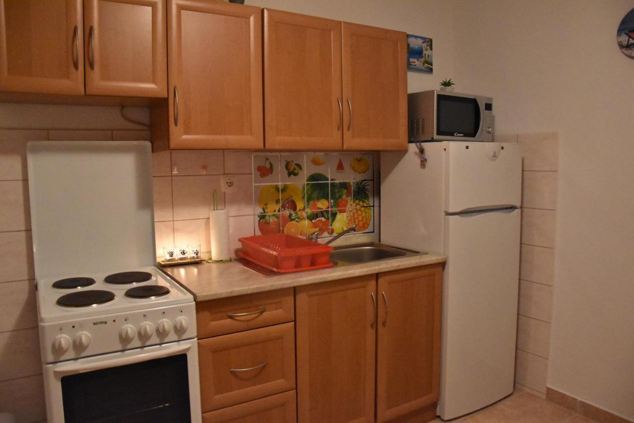 Apartmani Meri Razanj Luaran gambar