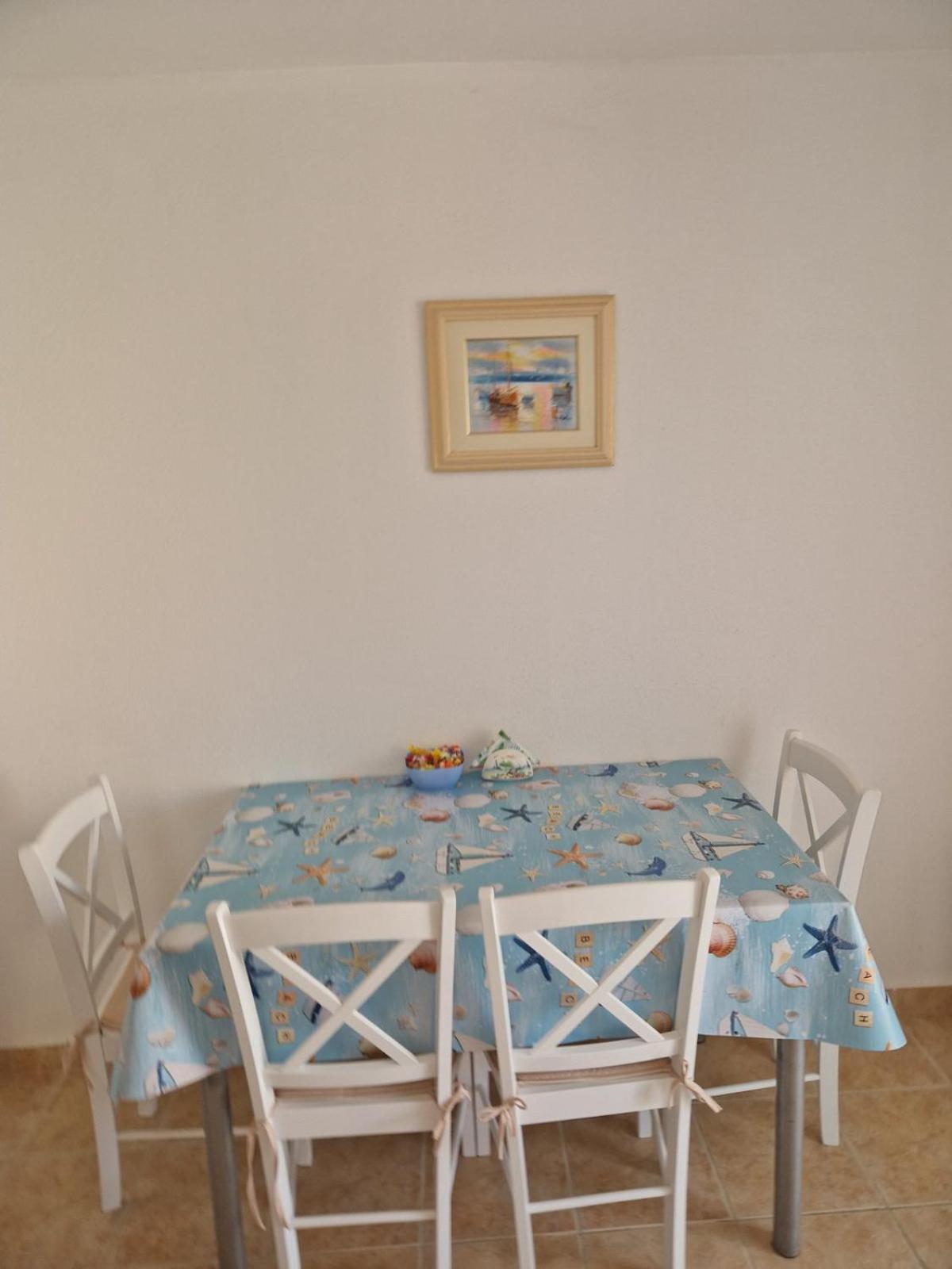Apartmani Meri Razanj Luaran gambar