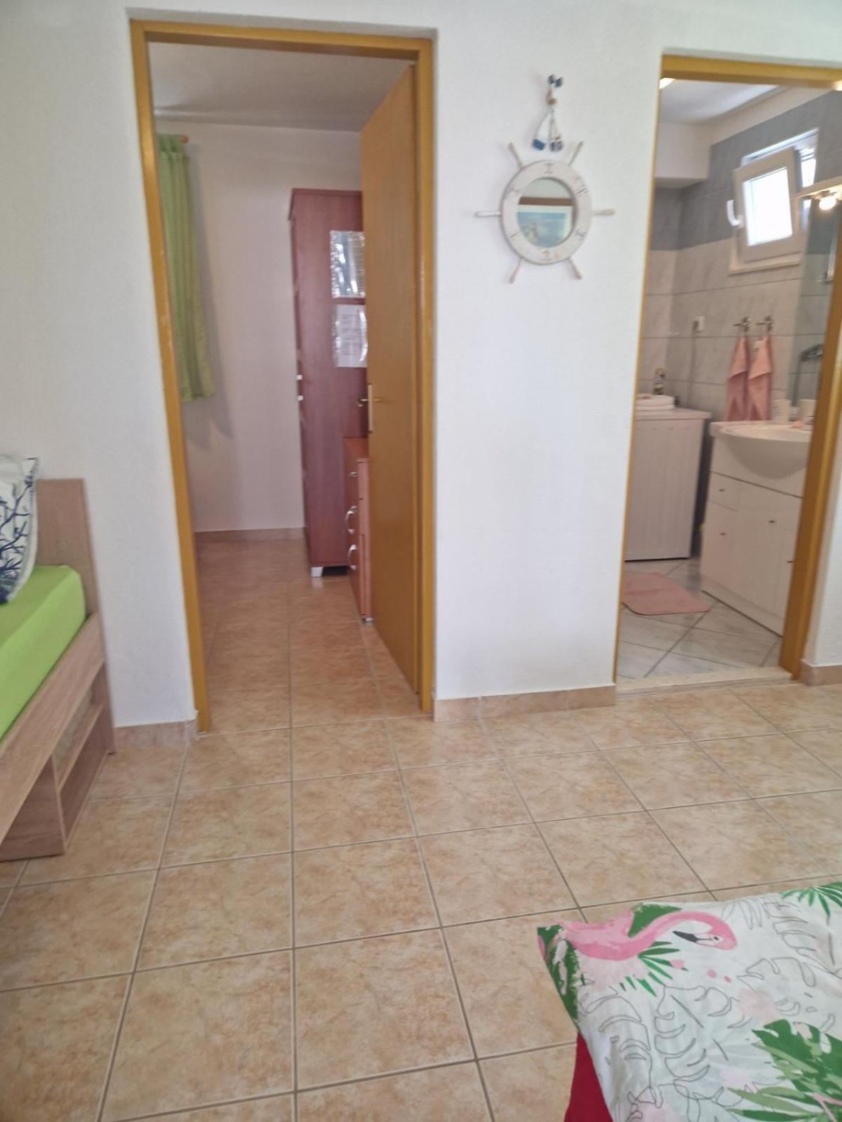 Apartmani Meri Razanj Luaran gambar